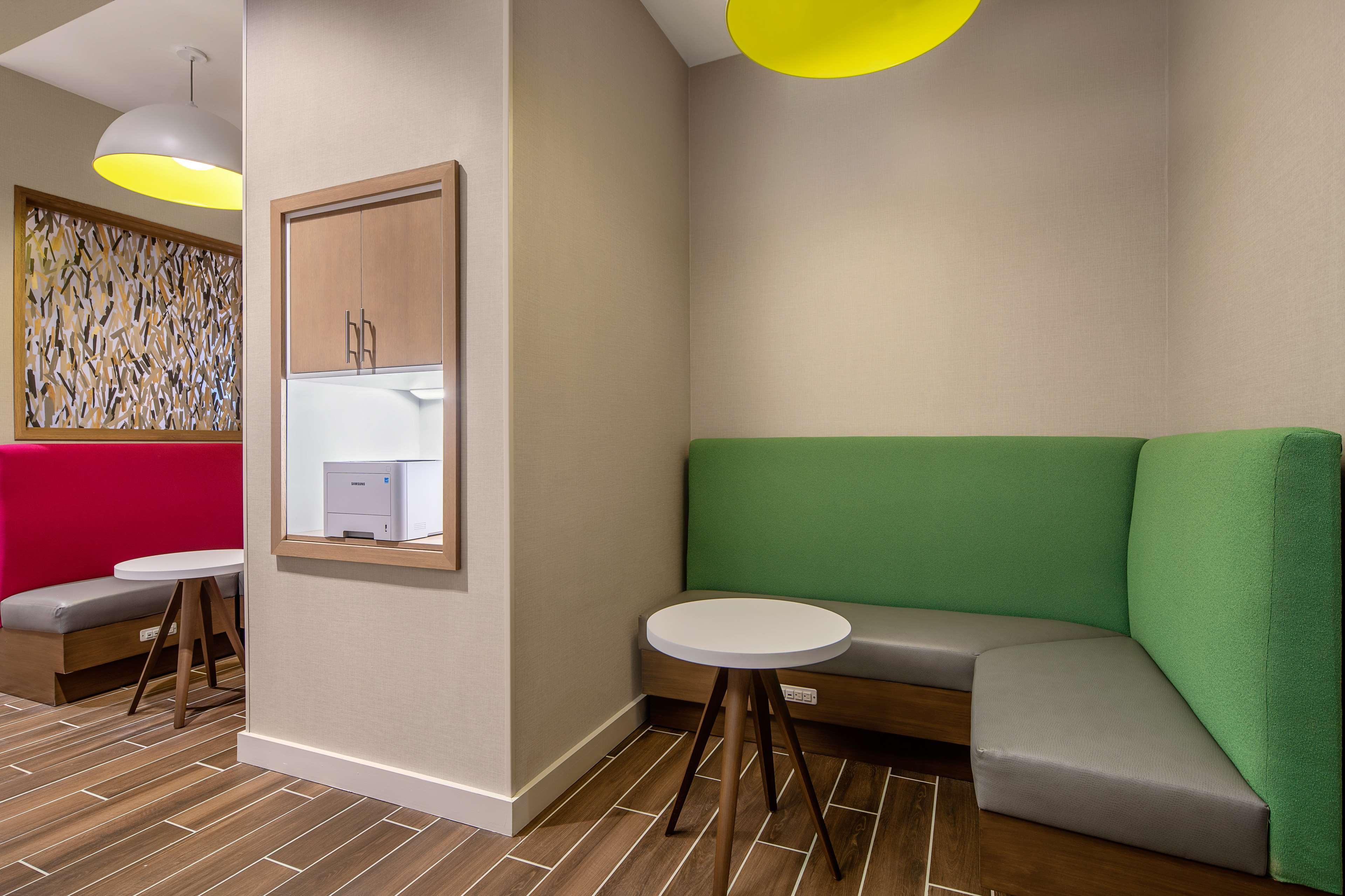 Hampton Inn & Suites Raleigh Midtown, Nc Exterior foto